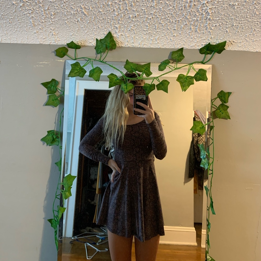 FOREVER 21 PATTERNED DRESS